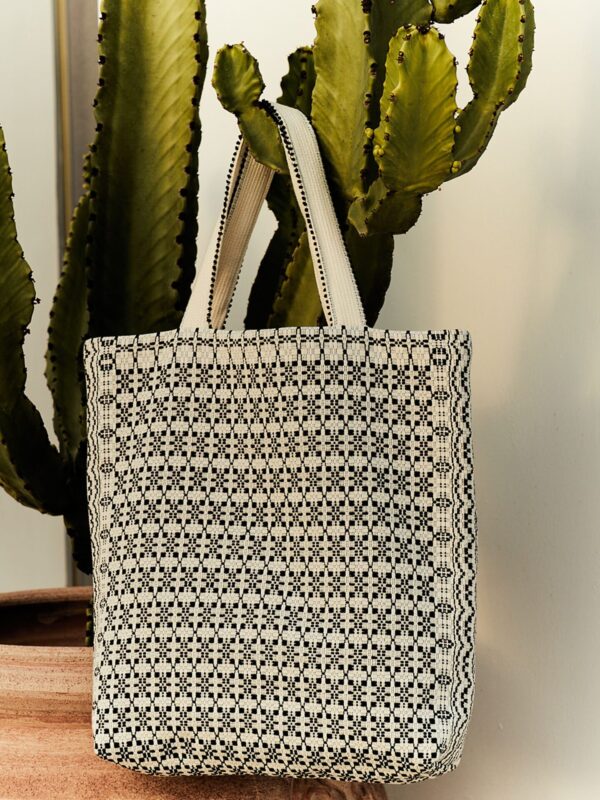 0009 shopper1
